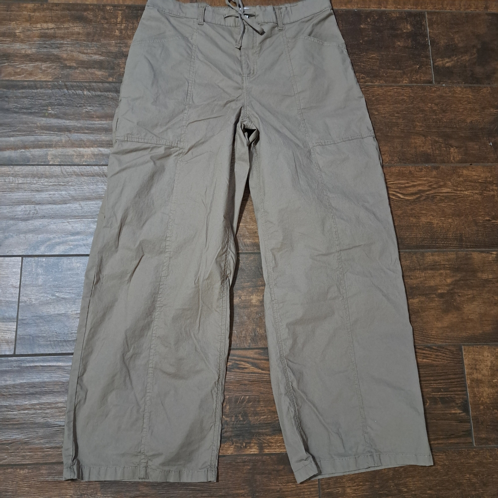 RE Generation By Celebrity Pink Women's Cargo Pants in Tan
